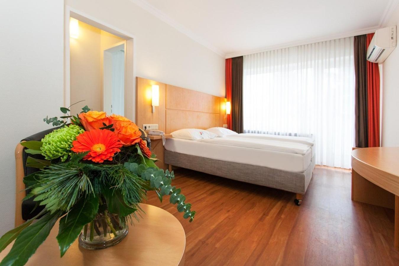 Saar City Hotel Saarbruecken Exterior photo