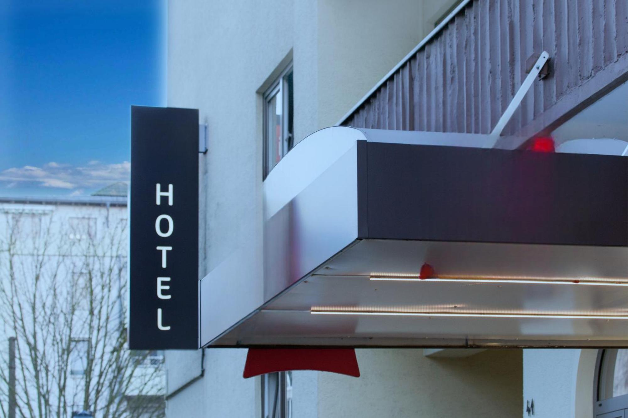 Saar City Hotel Saarbruecken Exterior photo