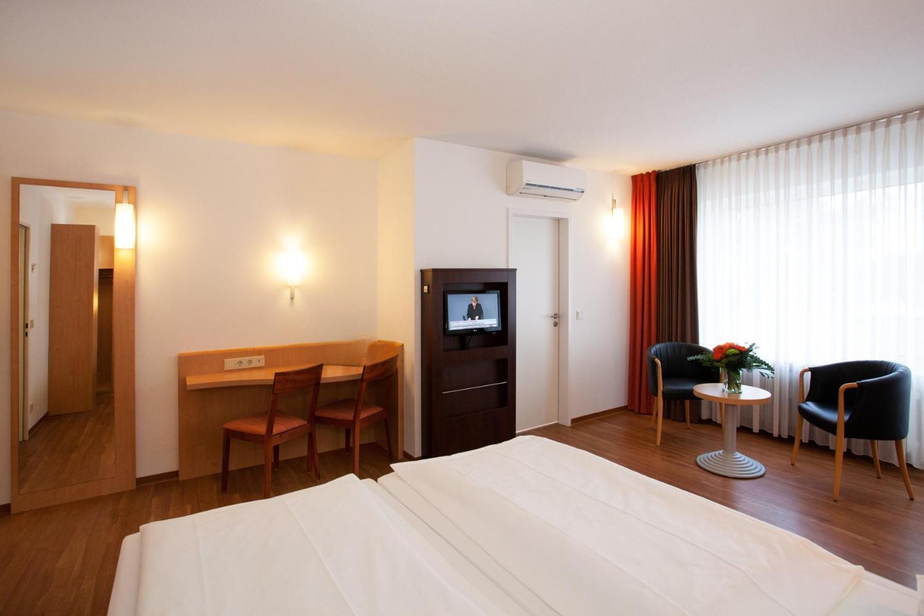 Saar City Hotel Saarbruecken Exterior photo