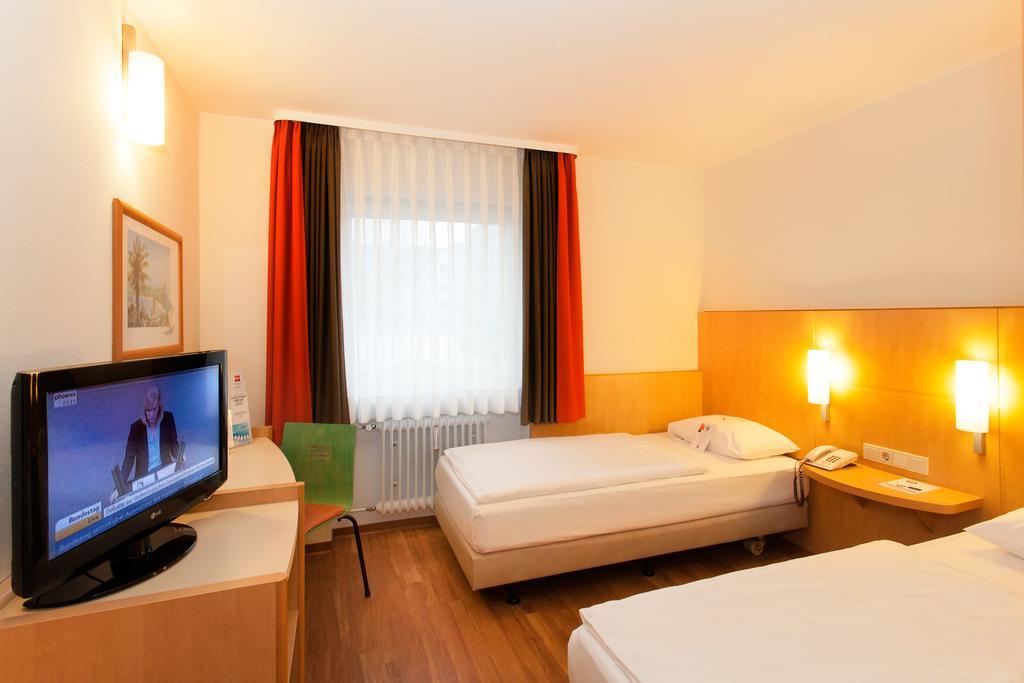 Saar City Hotel Saarbruecken Room photo