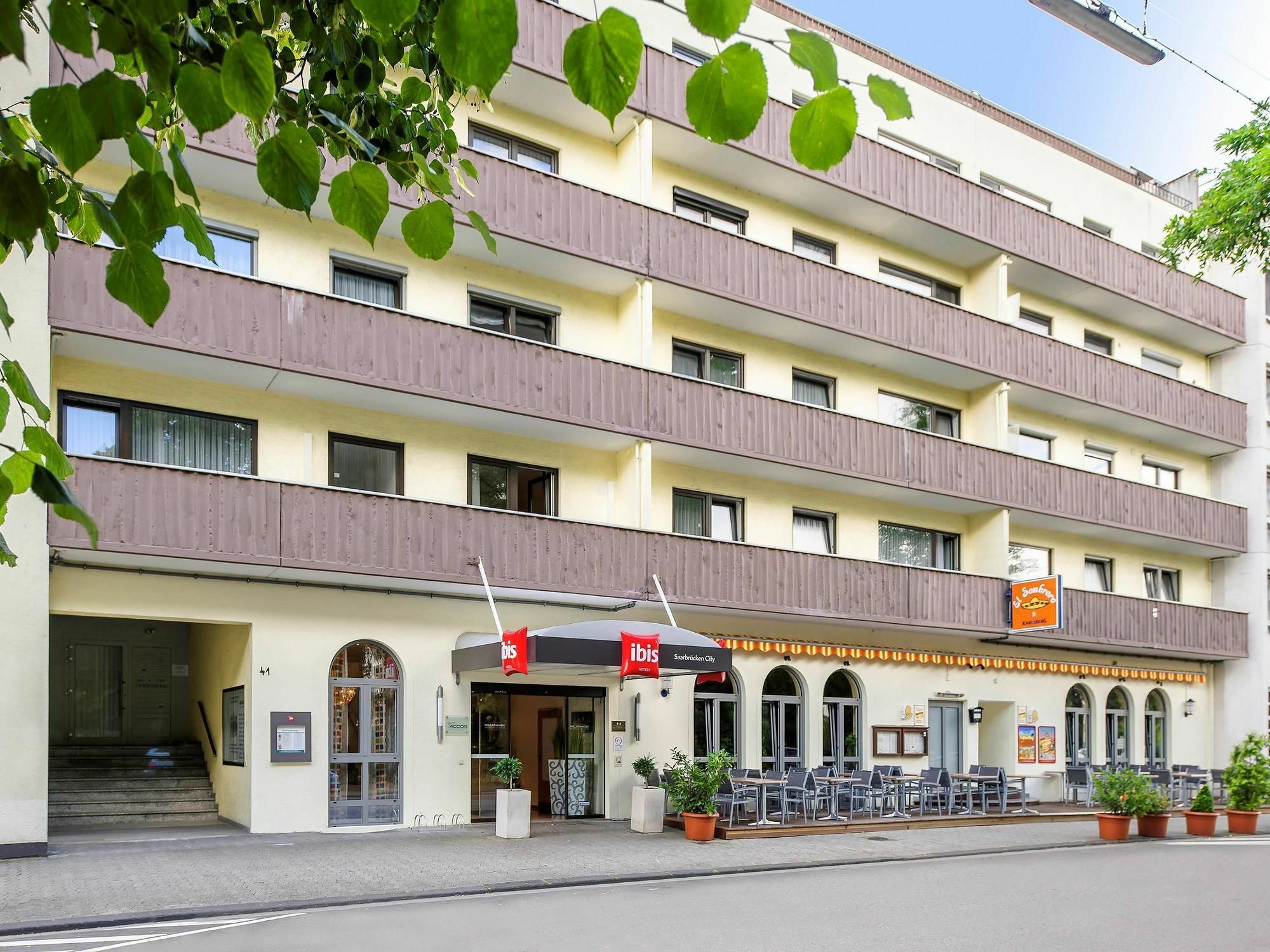 Saar City Hotel Saarbruecken Exterior photo